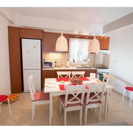 Vakantiehuis Seaside Family House Nikiana